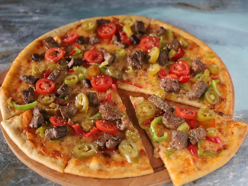 Kavurmalı Pizza