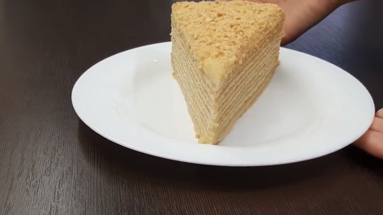 Marlenka ballı pasta 